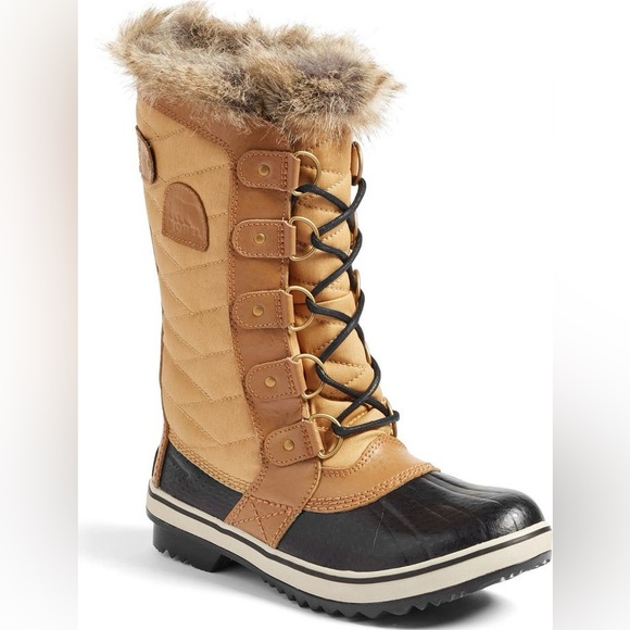 like new Sorel Tofino II Faux Fur Lined Waterproof Rain Boot Tan Quilted Upper - Picture 1 of 17